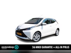 Toyota Aygo - 1.0 VVT-i x-fun | 5 deurs | Licht metalen velgen | Leder stuur | Airco | Bluetooth |