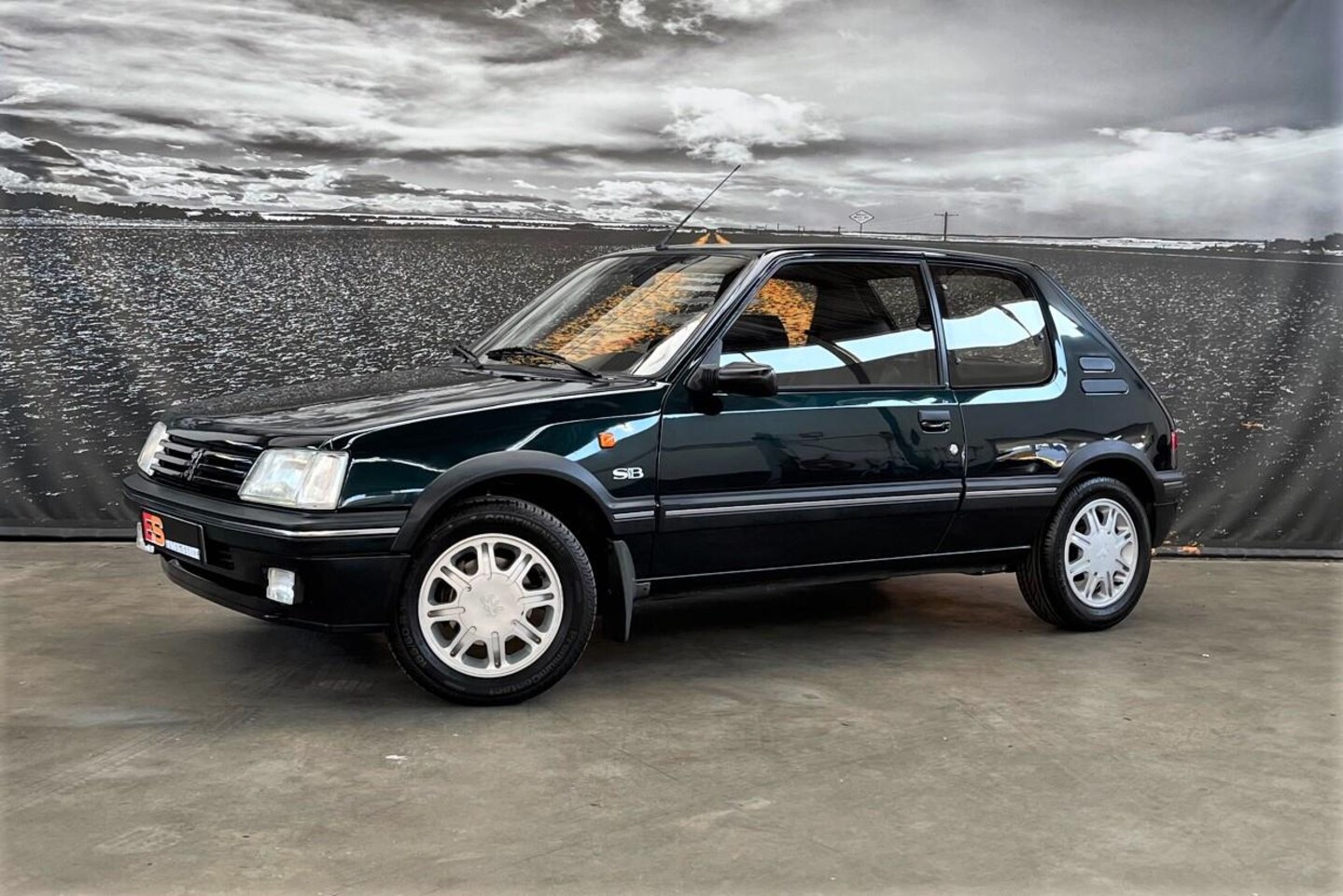 peugeot-205-1-9-gti-gentry-seve-slechts-27-019-km.jpg