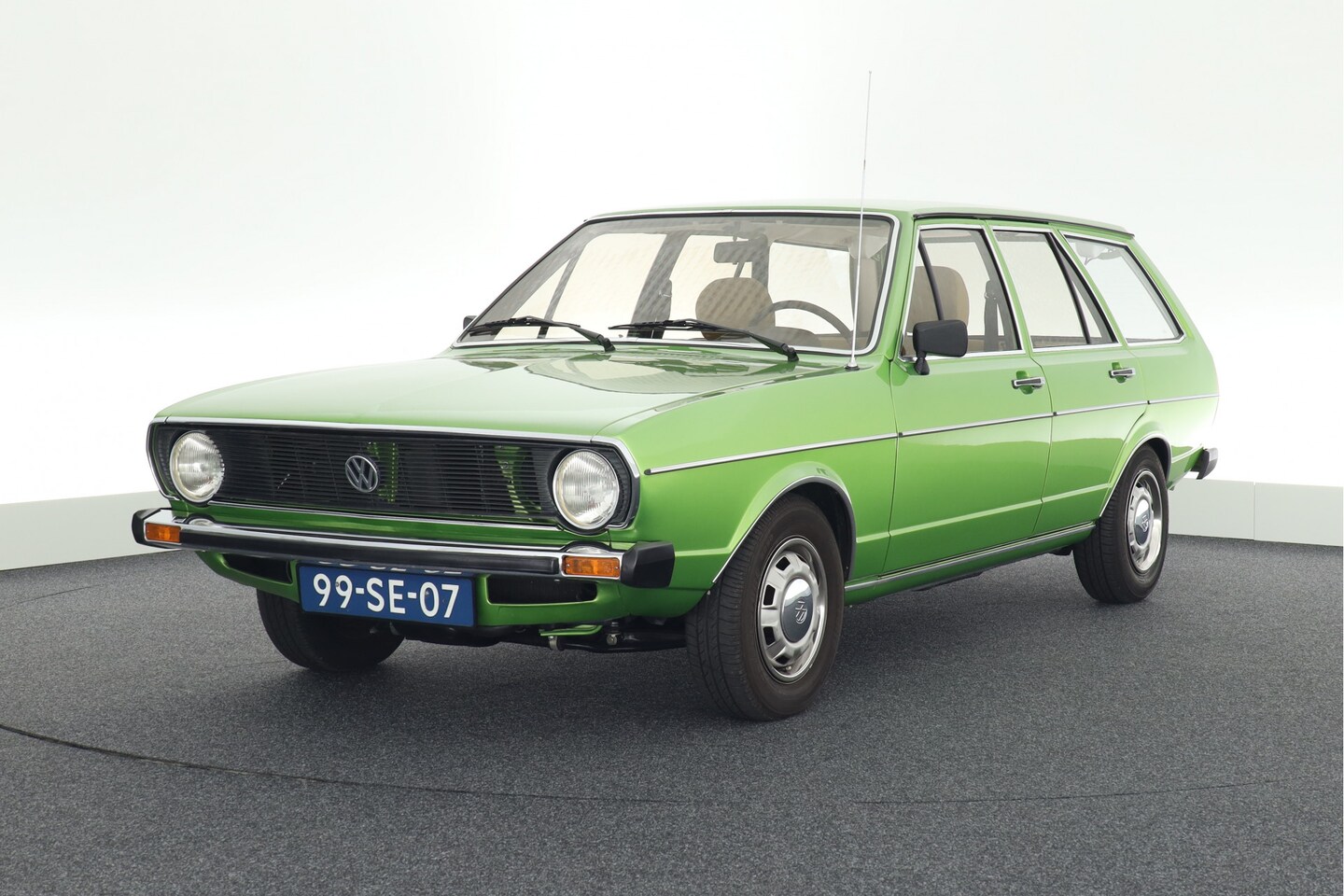 volkswagen-passat-variant-1-6-75pk-gls-automatic-nieuwstaat-nl-auto.jpg