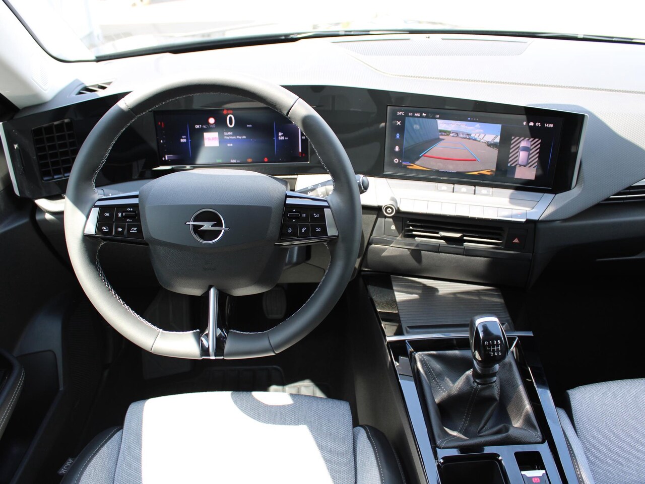 opel-astra-1-2-elegance-beschikbaar-voor-proefrit.jpg