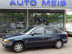 Opel Astra - 1.6 SI YOUNG