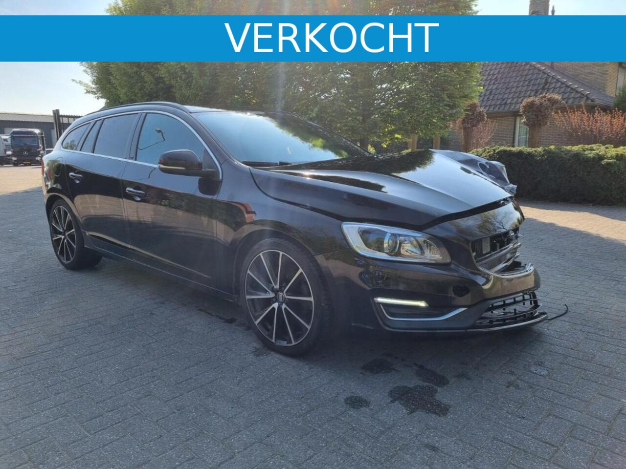 Volvo V60 D4 Summum Navi Leder Clima Diesel - Occasion te koop op  AutoWereld.nl