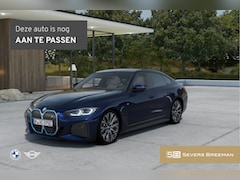 BMW i4 - eDrive40 High Executive M Sportpakket (Productieplaats beschikbaar vanaf september 2023)