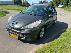 Peugeot 207 - XS Pack 1.6-16V VTi