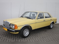 Mercedes-Benz 200-serie - 200D D