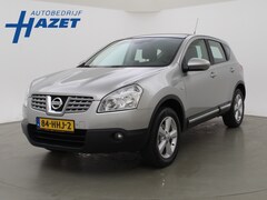 Nissan Qashqai - 2.0 TEKNA 142 PK + PANORAMA / NAVIGATIE / CAMERA / TREKHAAK / CLIMATE / CRUISE CONTROL