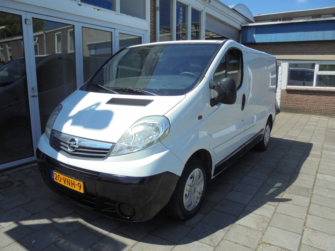 Opel Vivaro - 2.0 CDTI L1H1 Airco - AutoWereld.nl