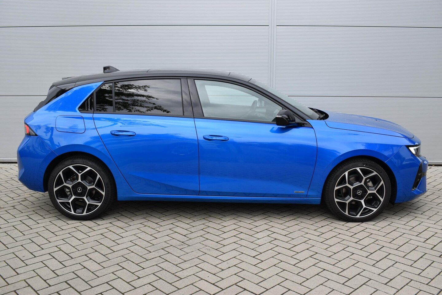 opel-astra-1-2-ultimate-130-pk-automaat.jpg