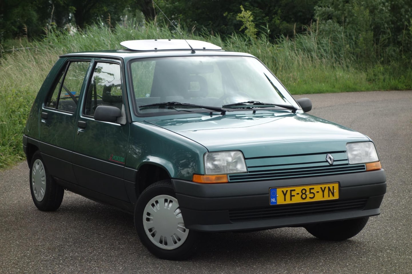 renault-5-1-4-tr-5drs-99dkm-nap-uniek-dak-apk-03-2024.jpg