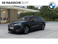 BMW iX - xDrive40 High Executive 71 kWh / Sportpakket / Panoramadak Sky Lounge / Trekhaak / Stoelve