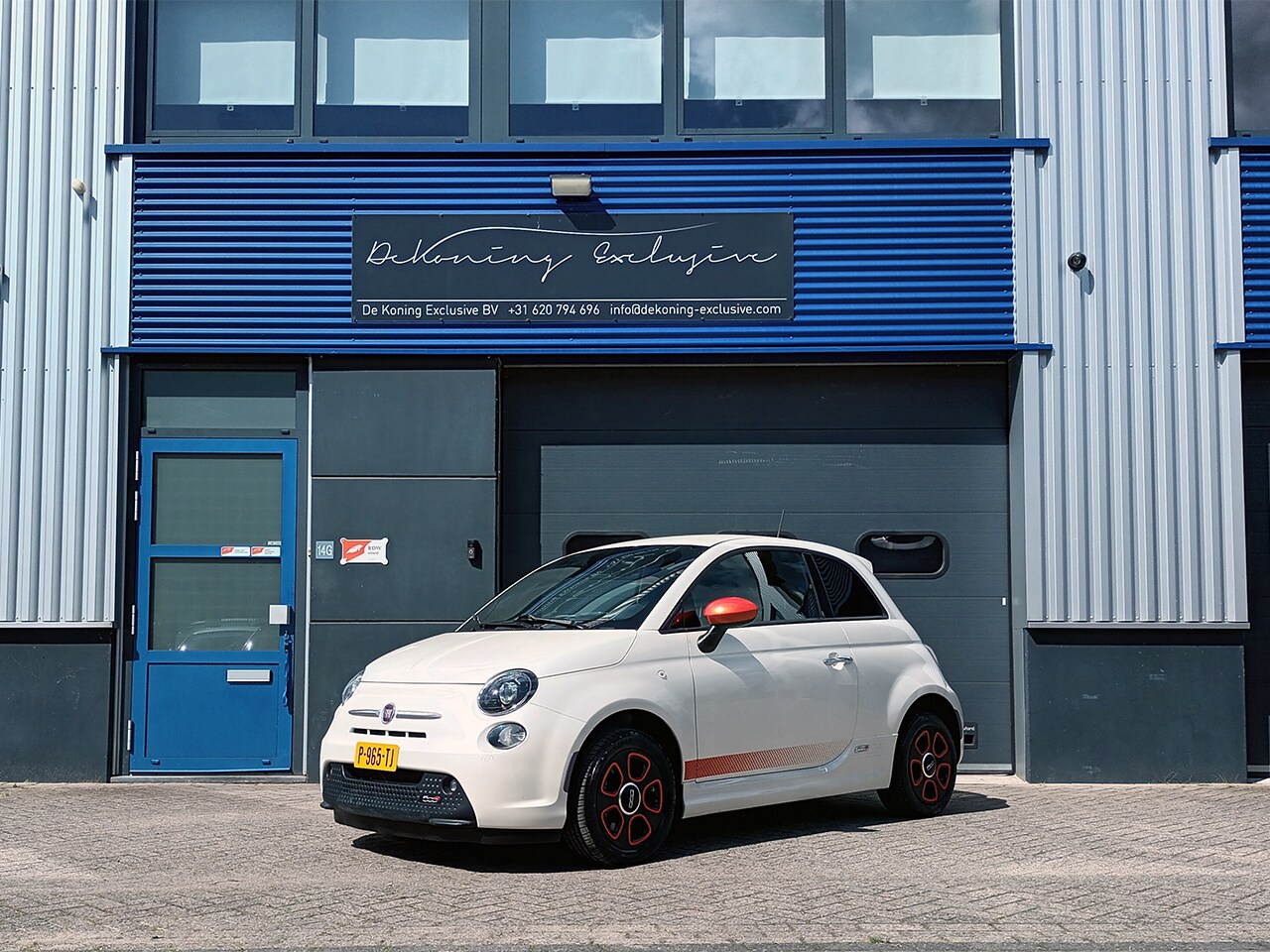 Fiat 500 - E 24kwh |BTW auto|2018 model|Leder|Camera|AudioStreaming|EUR 2000 Subsidie van toepassing! - AutoWereld.nl