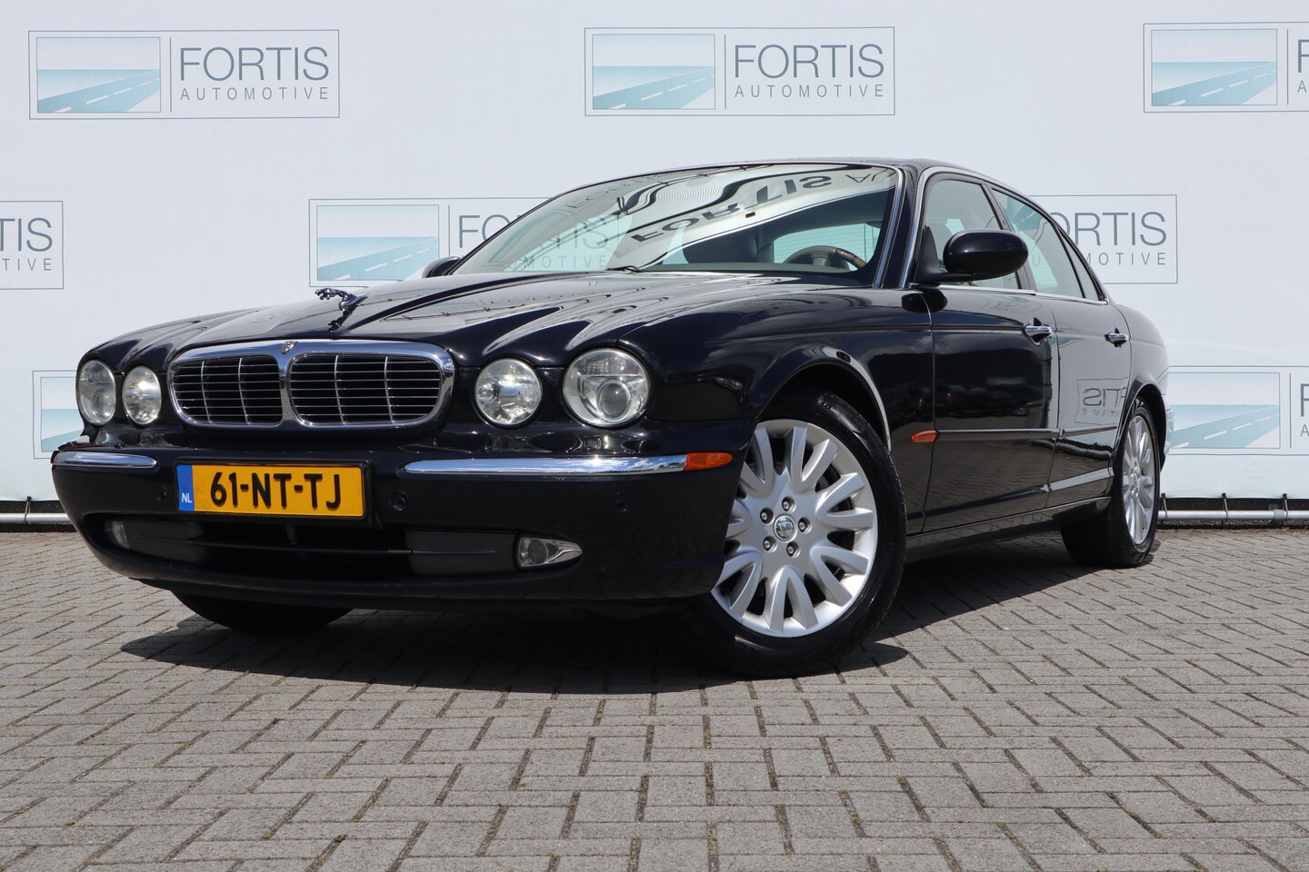 Jaguar XJ - 3.5 V8 Executive Geen Import/ V8/ ECC/ NAVI/ Stoelverw/ Cruise - AutoWereld.nl