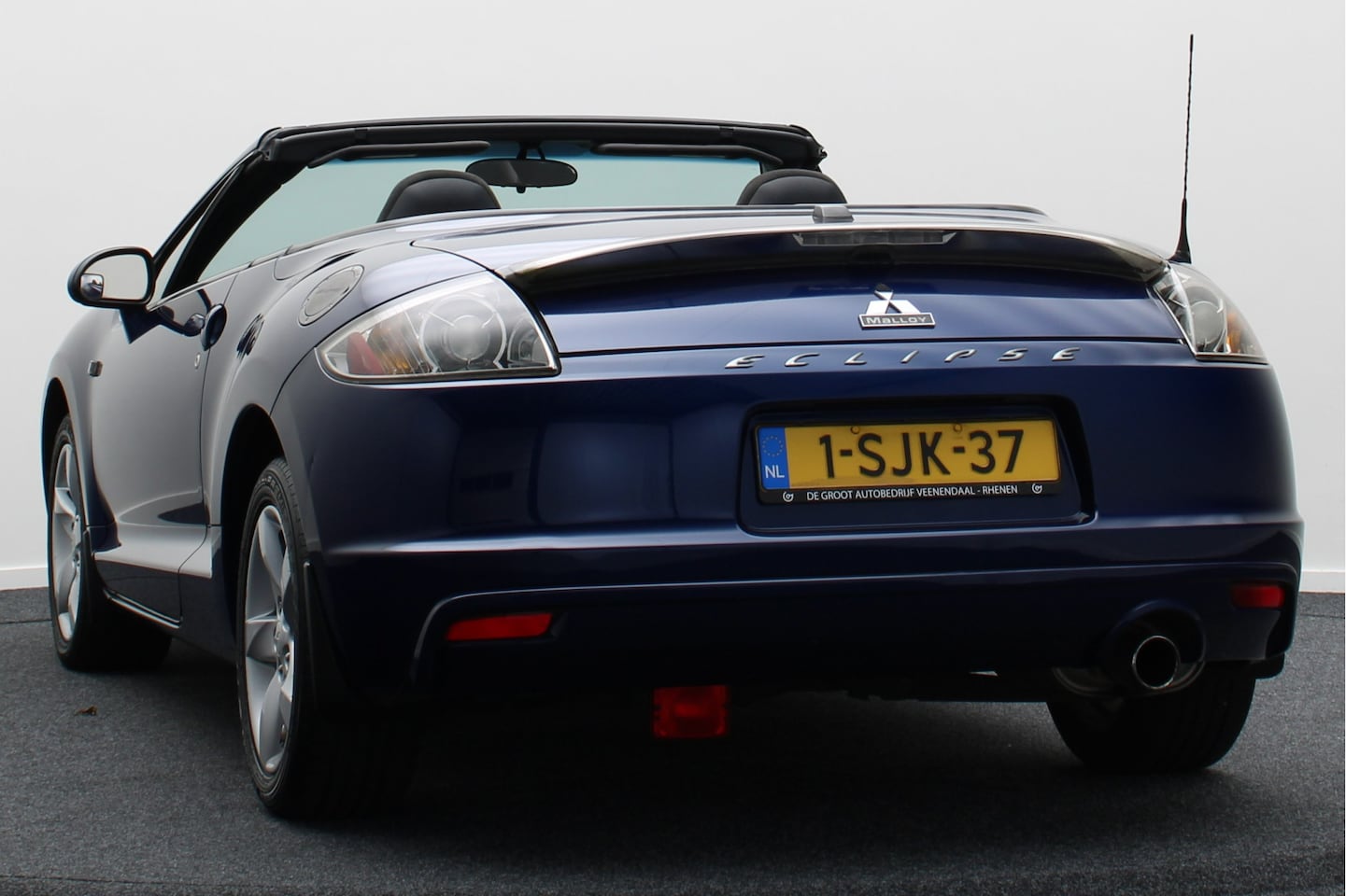 mitsubishi-eclipse-cabriolet-2-4-automaat-airco-cruise-control-radio-cd.jpg