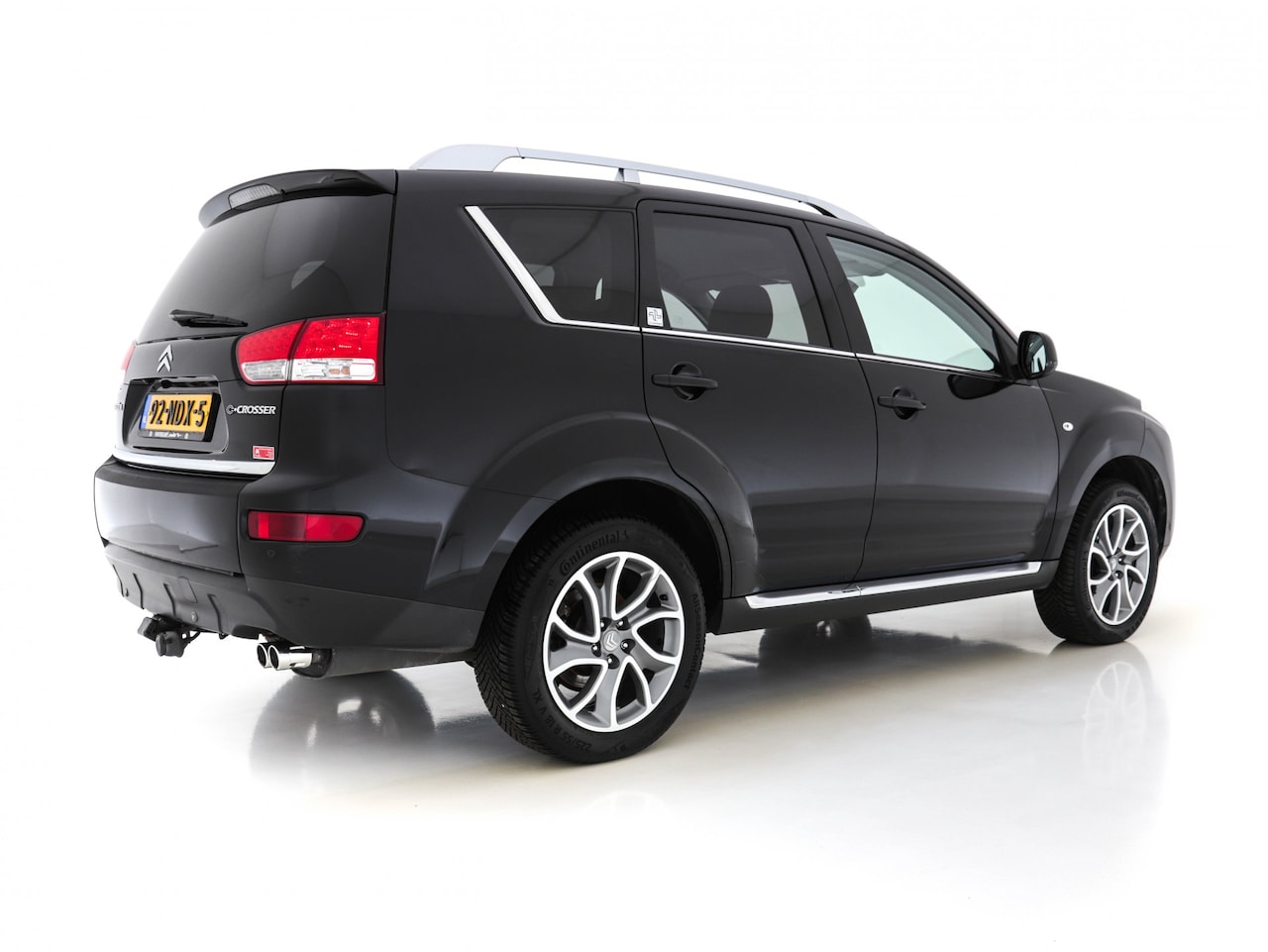 citroen-c-crosser-2-2-hdif-exclusive-7p-aut-xenon-leder-navi-pdc-ecc-cruise.jpg