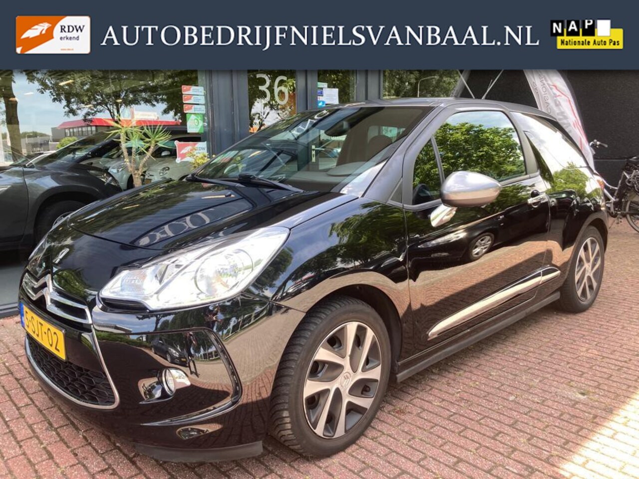 Citroën DS3 - 1.2 VTi Business Clima/Navi/PDC/Dealer onderh. - AutoWereld.nl