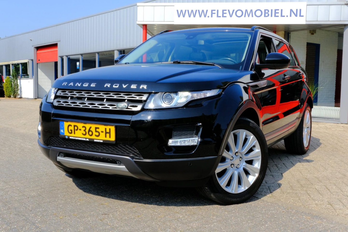 Land Rover Range Rover Evoque - 2.2 eD4 2WD Business Edition Leer|Pano|19"LMV|Navigatie - AutoWereld.nl