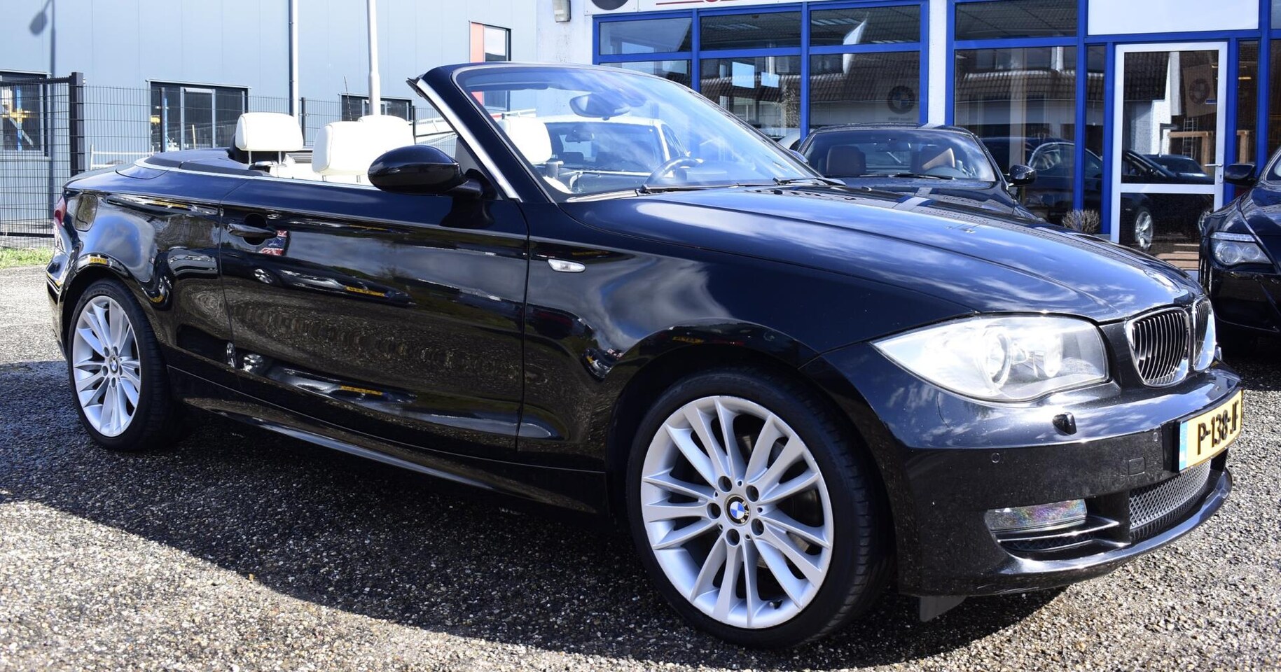 BMW 1-serie Cabrio - 120i nette auto xenon navi stoelverwarming etc. - AutoWereld.nl