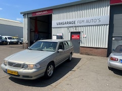 Volvo V70 - 2.4 Comfort 7 persoons