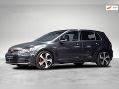 Volkswagen Golf - GTi - bluetooth, cruise control, driving modus, panoramadak, parkeerassistent, sportstoele