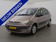 Citroën Xsara Picasso - 2.0i-16V DIFFERENCE 136 PK AUT. + CRUISE / CLIMATE CONTROL / TREKHAAK