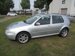 Volkswagen Golf - 1.6-16V FSI Ocean