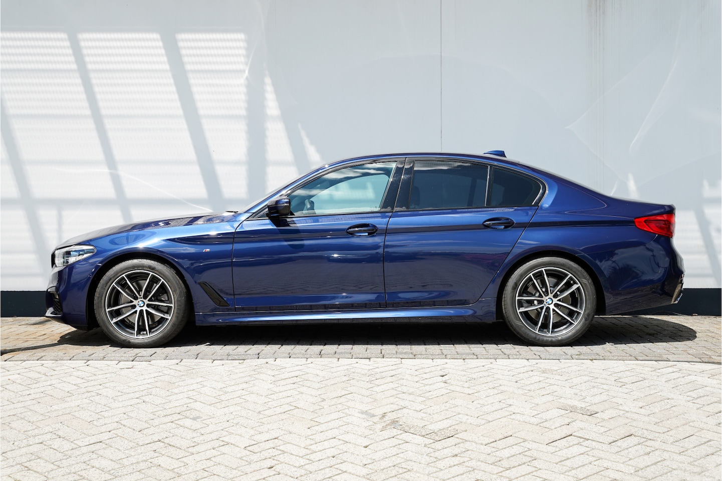 bmw-5-serie-sedan-520i-high-executive-m-sportpakket-aut.jpg
