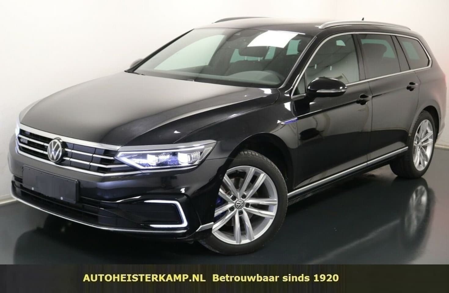 Volkswagen Passat Variant Tsi Phev Gte Acc Standkachel Alcantara Massage Trekhaak Inch