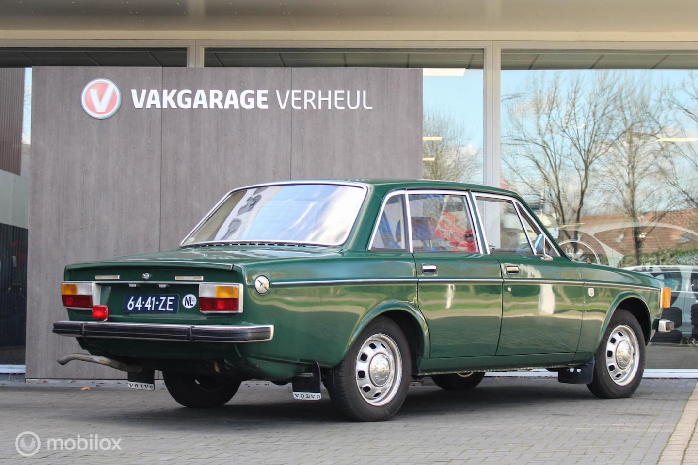volvo-144-de-luxe-de-luxe.jpg