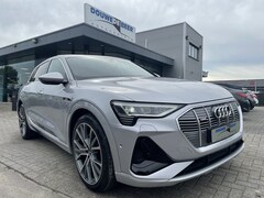 Audi e-tron - 50 quattro S-line Panodak|Trekhaak|camera|S-Line|etc etc