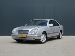 Mercedes-Benz E-klasse - 240 Avantgarde | Youngtimer | Automaat | Onderhoud 100% |