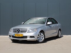 Mercedes-Benz C-klasse - 180 K | Navigatie | Stoelverwarming | PDC | Trekhaak | Bluetooth | APK |