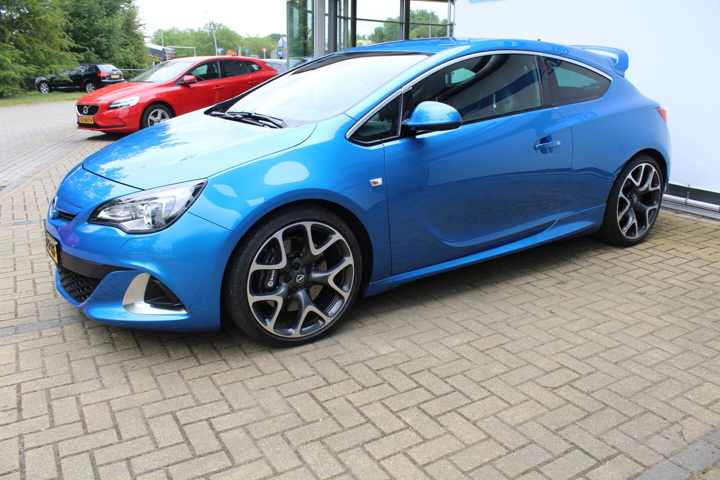 opel-astra-gtc-2-0-turbo-opc-nieuw-staat-navigatie-luxe-lederen-bekleding-stoel-stuur-verwarming.jpg