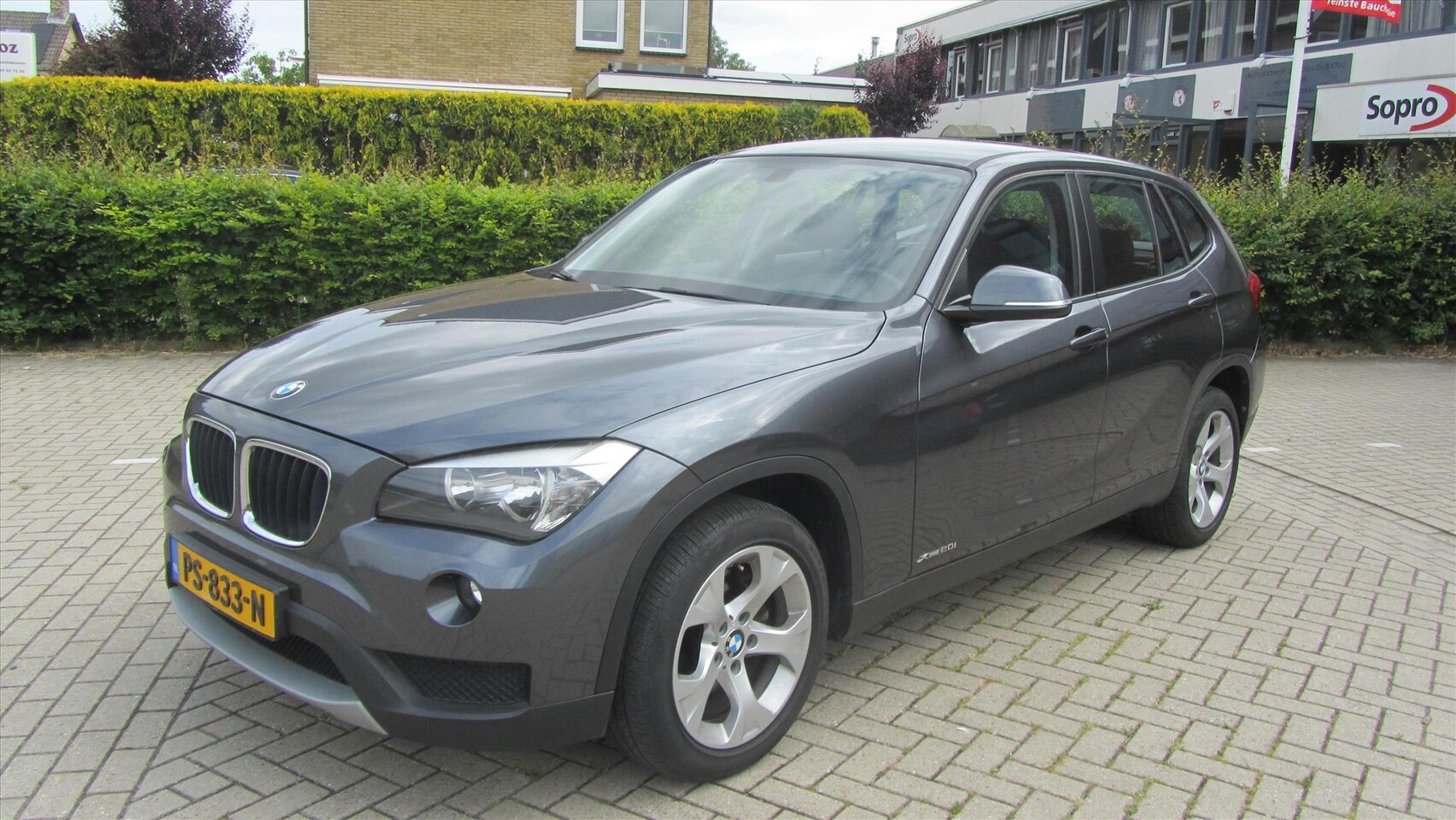 BMW X1 - xdrive 2.0i ZEER LAGE KM STAND 36257 - AutoWereld.nl