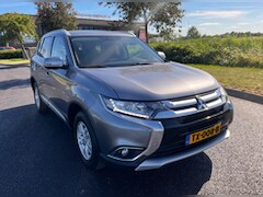 Mitsubishi Outlander - 2.0 Business Edition unieke km stand 150PK, 12MND GARANTIE Achteruitrijcamera, Electronic