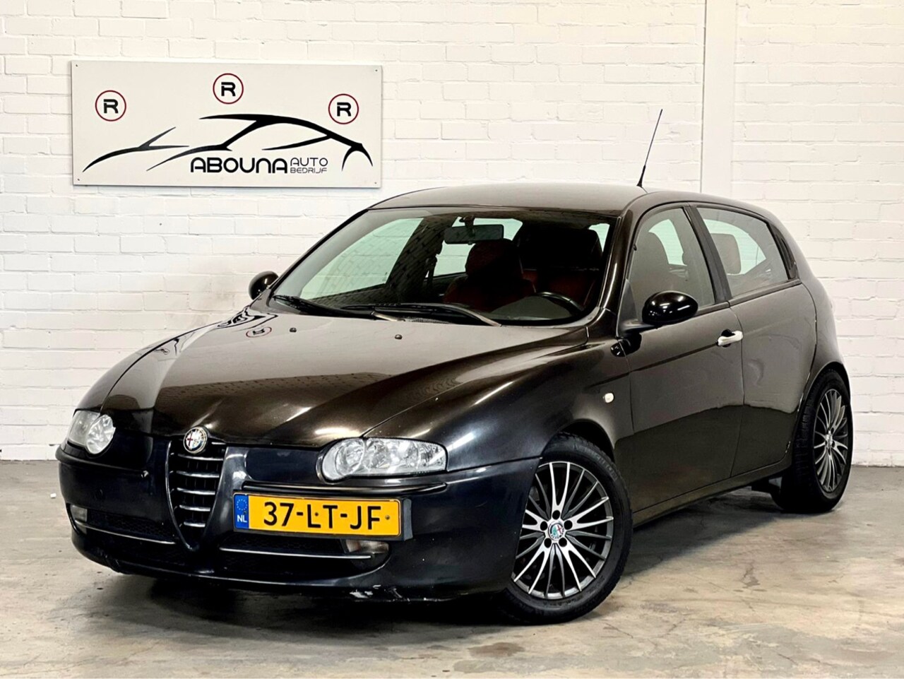 Alfa Romeo 147 - 1.6 TS Vel.Ediz |Clima |CruiseC |Leder |Nieuwe APK - AutoWereld.nl