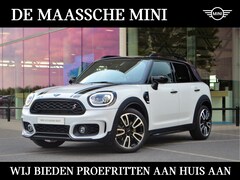 MINI Countryman - Cooper S Serious Business Automaat / Panoramadak / Achteruitrijcamera / LED / Harman-Kardo