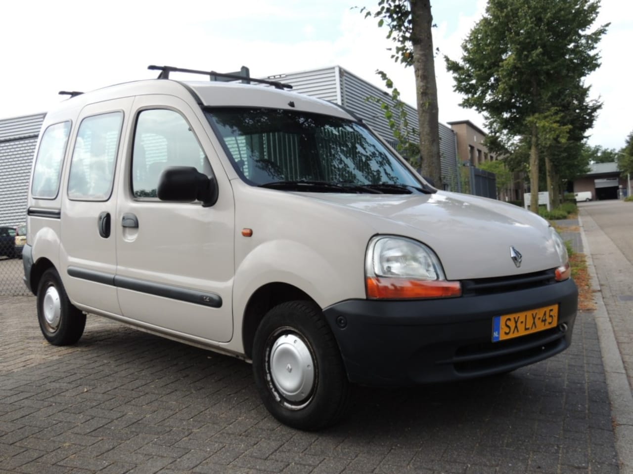renault-kangoo-1-4-rn-trekhaak-schuifdeur-keurig-onderhouden.jpg