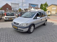Opel Zafira - 2.2-16V Elegance