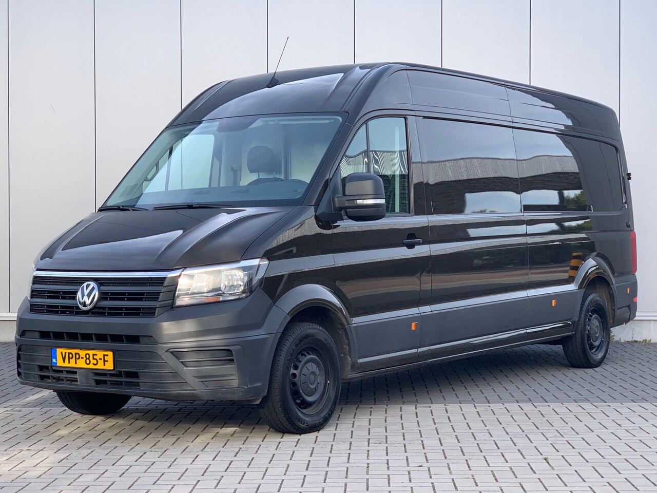 Volkswagen Crafter - 35 2.0 TDI L4H3 Comfortline Camera/Cruise/AppConnect - AutoWereld.nl