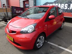 Toyota Aygo - 1.0, ZUINIG, 5deurs, stuurbekr.etc