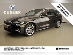 BMW 3-serie Touring - 320D LED / Leder / HUD / Schuifdak / Chrome line / Sportstoelen / Keyles go / DAB / Hifi s