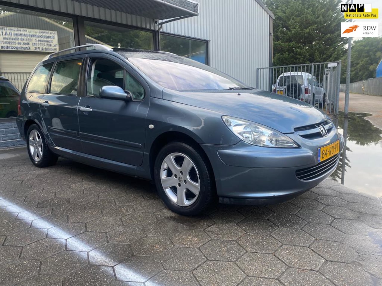 Peugeot 307 SW - 2.0-16V Premium 2.0 16V Premium - AutoWereld.nl