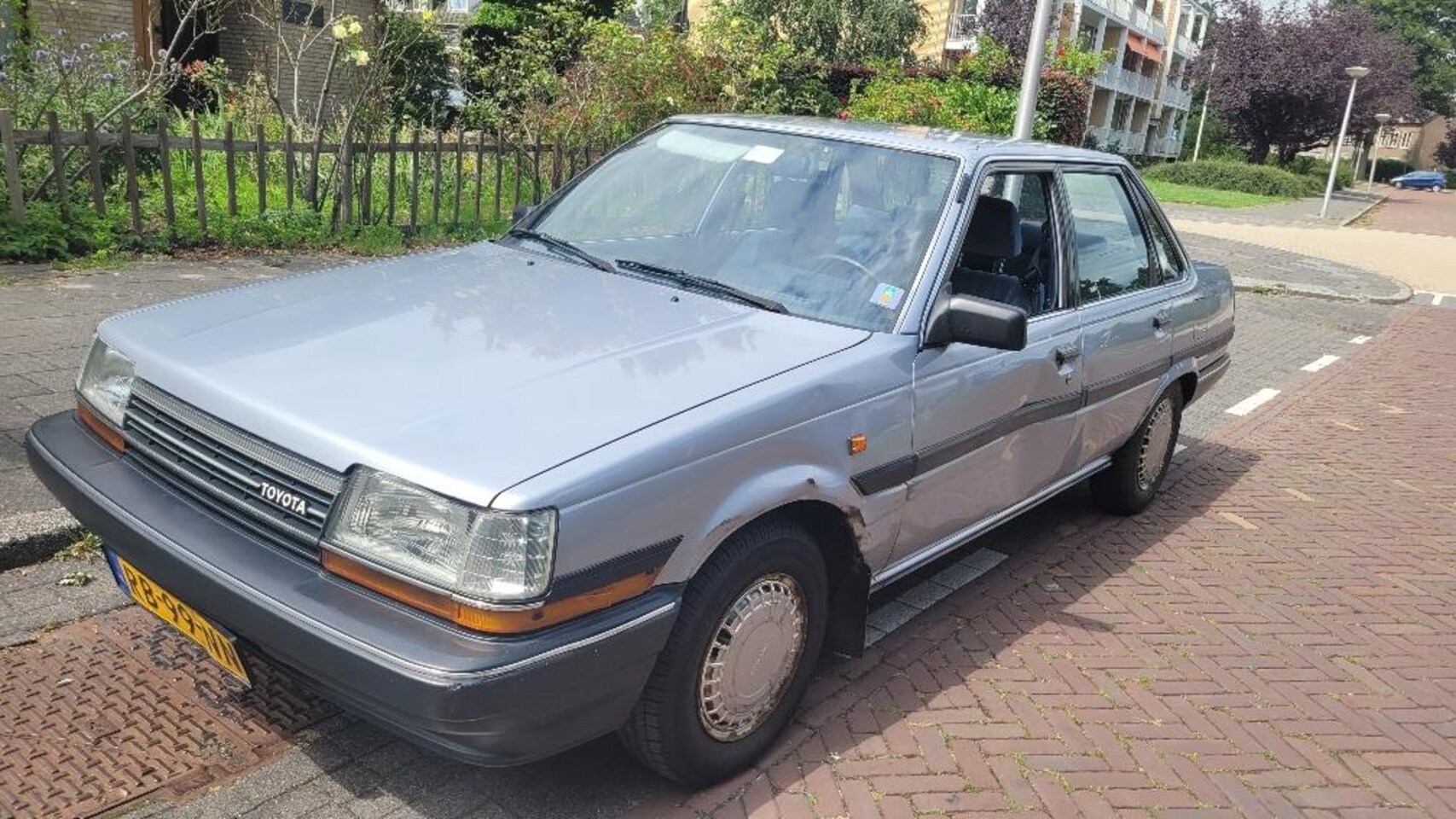 Toyota carina 1986