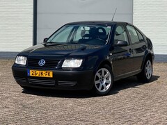 Volkswagen Bora - 2.0 *AIRCO/NAP