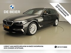 BMW 5-serie Touring - 540I XDrive / LED / Leder / Navigatie / Stoelverwarming / Trekhaak / Chrome line / Active