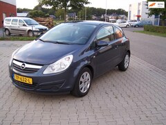 Opel Corsa - 1.2-16V Essentia / Zeer mooi