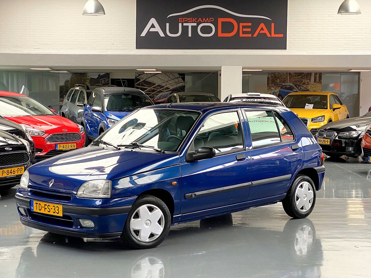 renault-clio-1-4-mexx-autom-5drs-uniek-66-000-km.jpg