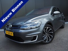 Volkswagen e-Golf - R-Line Look* INCL BTW Xenon Navi Carplay Clima LED