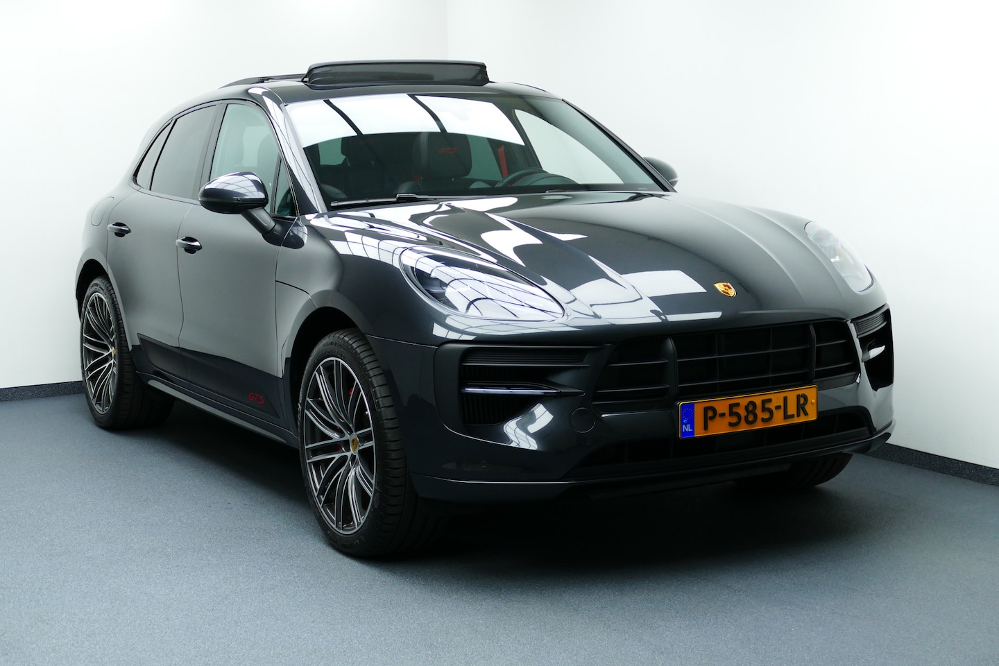 Porsche Macan - 2.9 GTS BJ2021. Panodak, Bose, Sport Chrono, 21"LMV, Leer/Alcantara - AutoWereld.nl