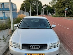 Audi A4 Limousine - 2.0 5V Exclusieve